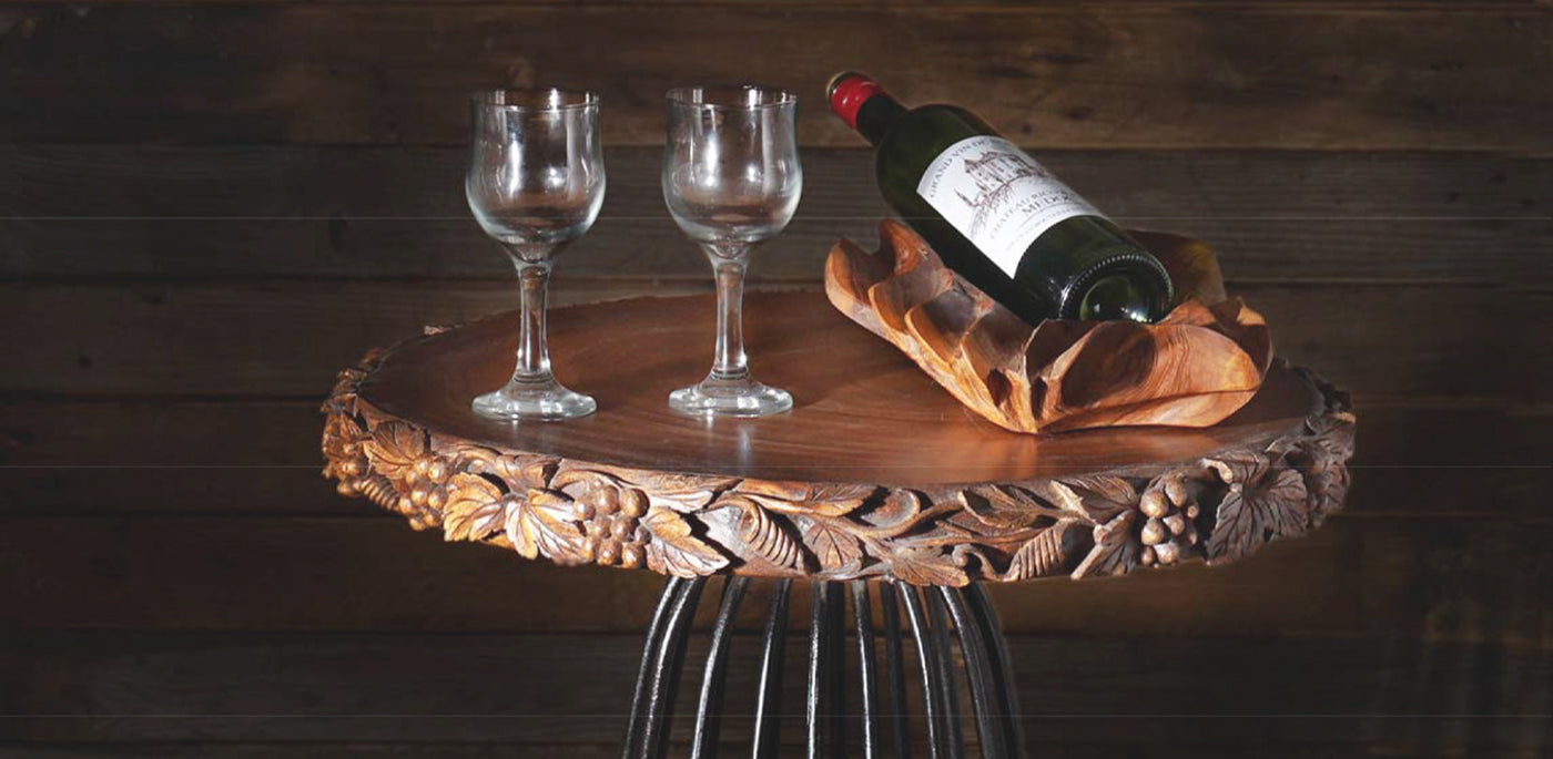 rico plato usa wine and cheese on teak wood table